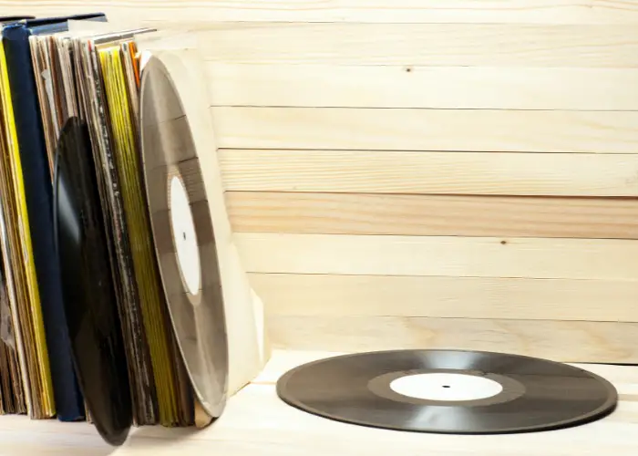 how to clean vinyl records 
