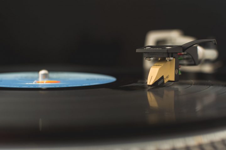 What Are Vinyls? All You Need to Know