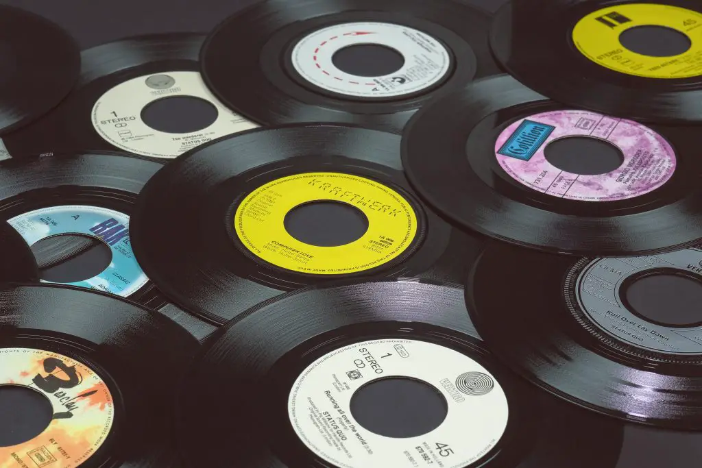 Vinyl records, 7 inch singles, 45 rpm, how to clean vinyl