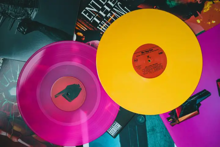 how much does a vinyl cost