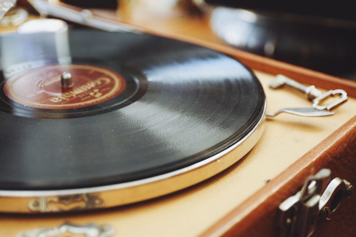 5 reasons to buy a manual turntable.