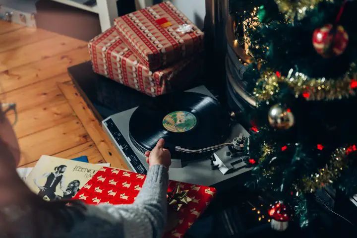 10 Best Modern Christmas Vinyl Records to Own