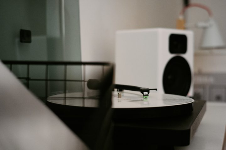 best record player with speakers